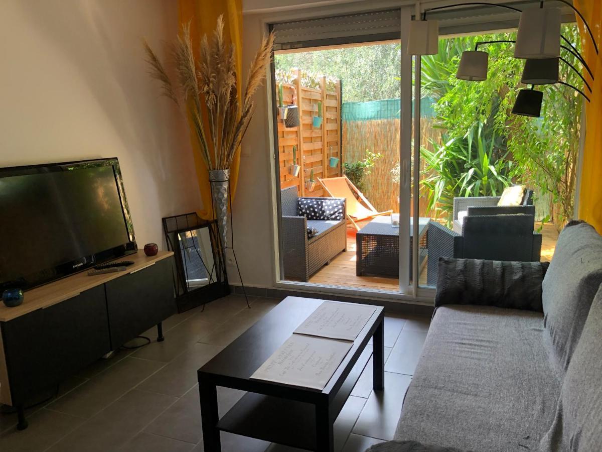 Agreable T2 Traversant Rdc Avec Terrasse + Balcon+ Parking 2 Places Montpellier Exterior photo